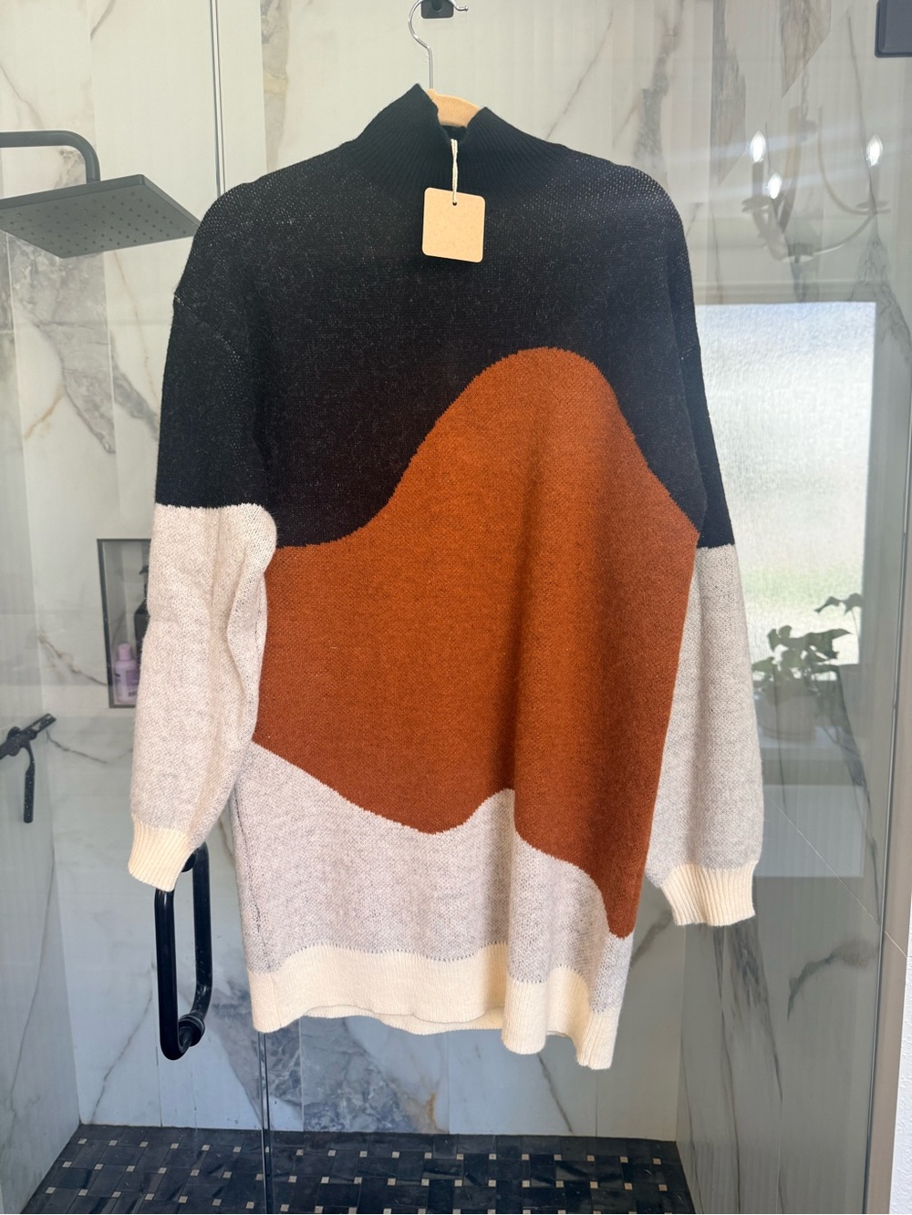 Blu Pepper Colorblock Tunic Sweater in Black, Rust & Cream